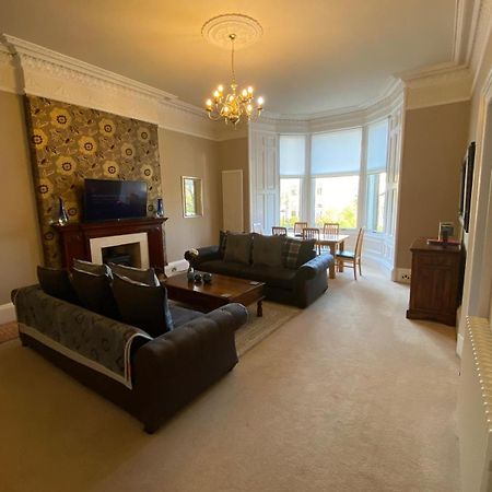 Beautiful & Bright 2 Bed Flat Murrayfield 에든버러 외부 사진