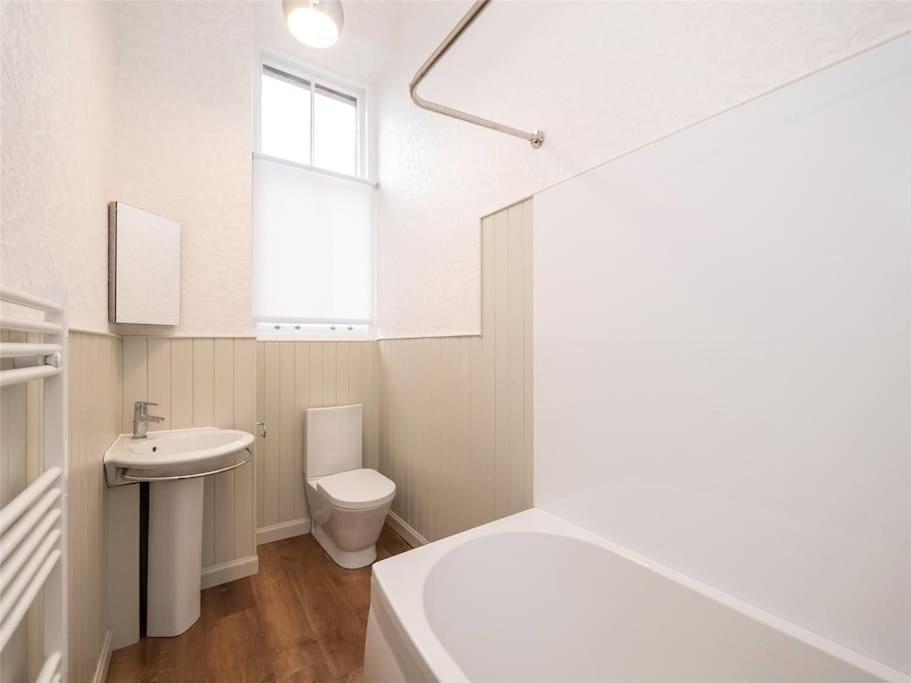 Beautiful & Bright 2 Bed Flat Murrayfield 에든버러 외부 사진