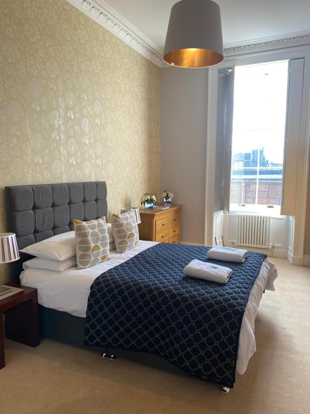 Beautiful & Bright 2 Bed Flat Murrayfield 에든버러 외부 사진